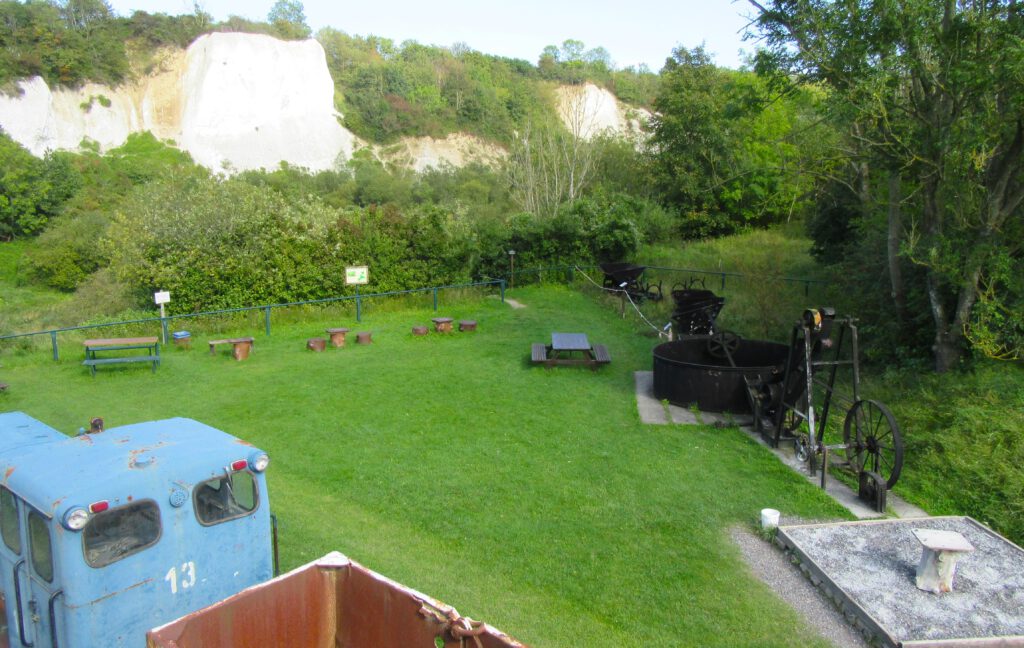 Blick vom Museumsgelände auf den Kleinen Königsstuhl